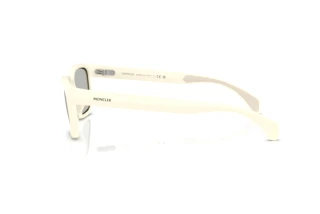 Side view Moncler SLICKA (ME8002 - 50028V)
