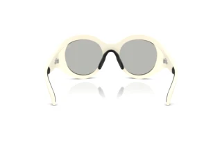 Rear view Moncler FUTURO (ME8005 - 50028V)