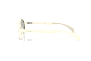Side view Moncler CAPRICE (ME8006 - 50028V)