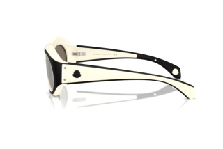 Side view Moncler RAMILLON (ME8015U - 50026G)