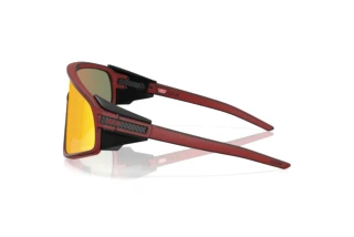 Side view Oakley LATCH PANEL (OO9404 - 940423)