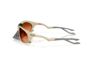 Side view Oakley PLANTARIS (OO9437 - 943702)