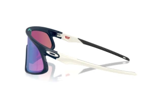 Side view Oakley RSLV (OO9484D - 948409)