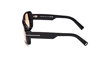 Side view Tom Ford TURNER (FT1101 - 01E)